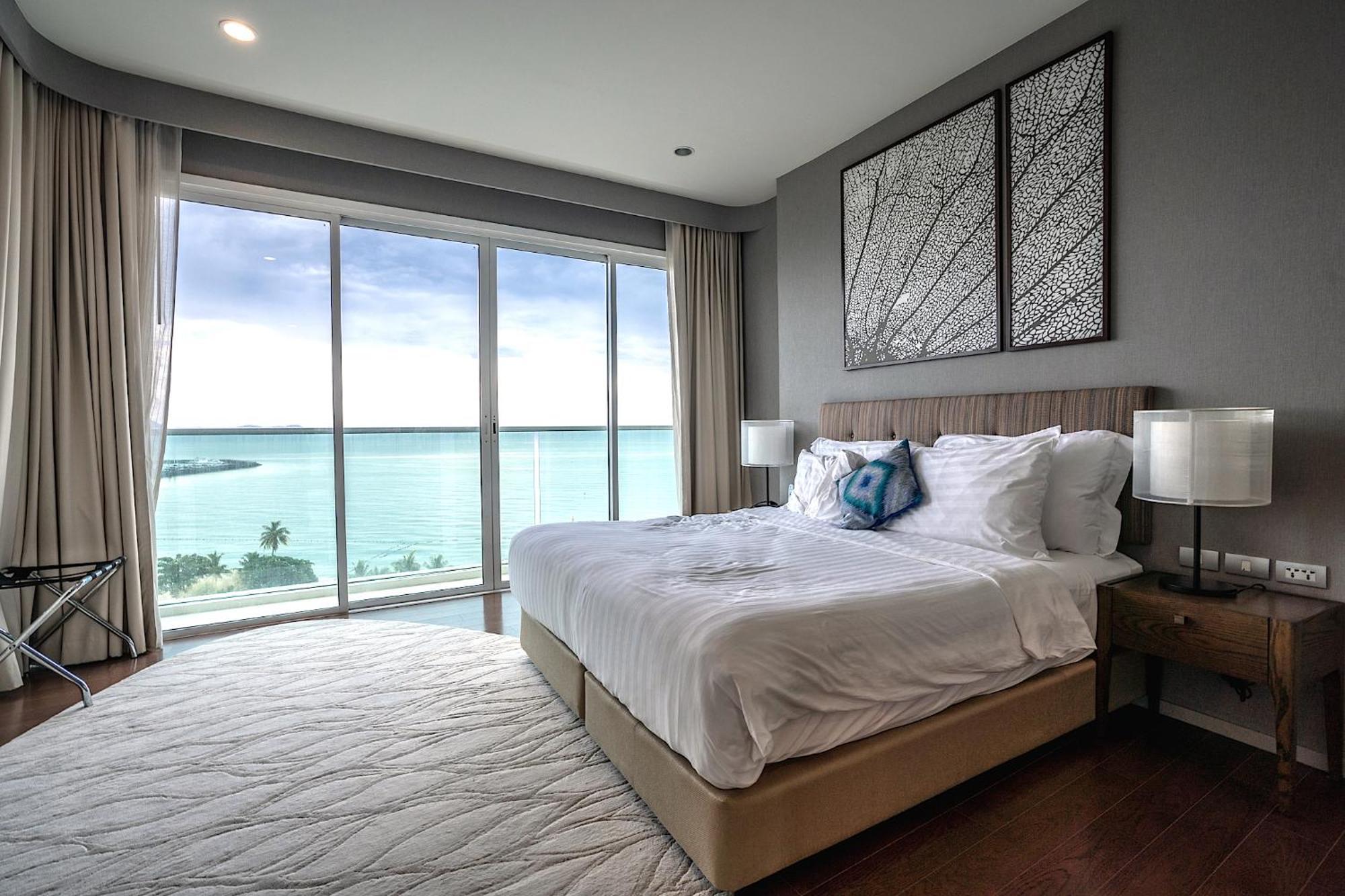 Movenpick Residences Pattaya With Ocean View Na Chom Thian Exteriör bild