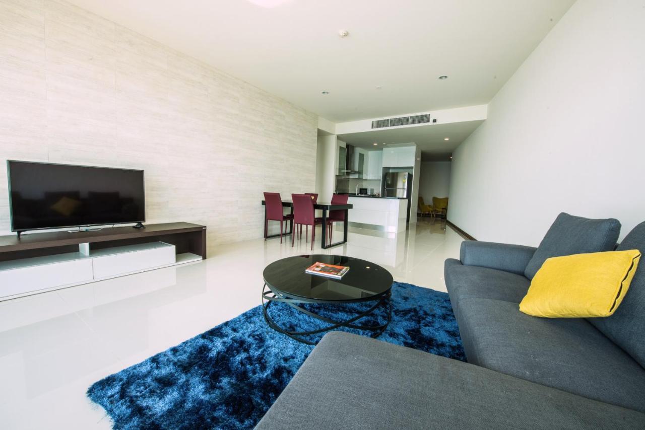 Movenpick Residences Pattaya With Ocean View Na Chom Thian Exteriör bild